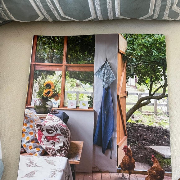 Where Women Create - Inspiring Work Spaces of Extraordinary Women - Picture 11 of 11